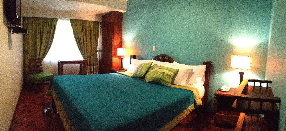 Hotel El Faro Del 18 Cali Bagian luar foto